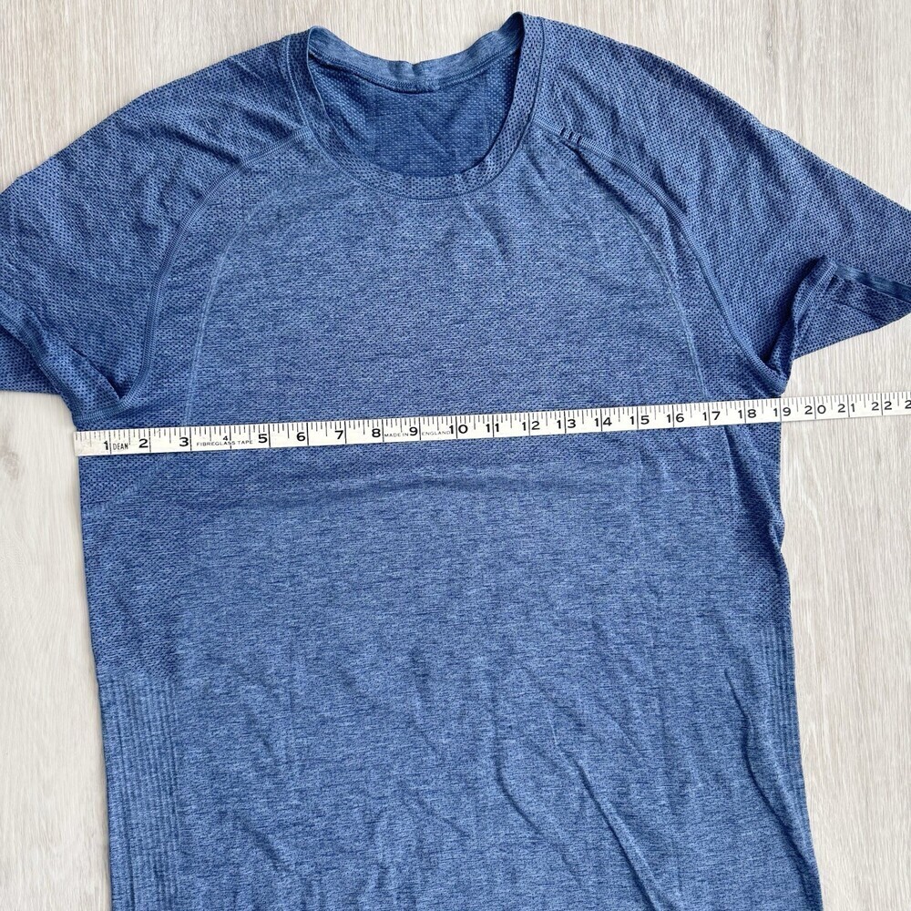 Lululemon Shirt METAL VENT TECH 2.0 Men's M Short Sleeve Heathered Blue EUC - Picture 4 of 9